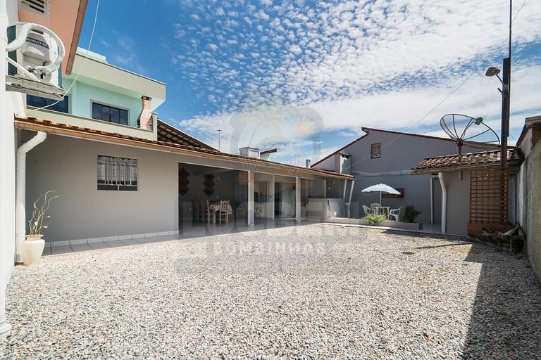 Casa com 5 quartos na praia de Zimbros