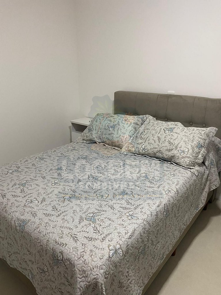 Apto 2 Quartos em Canto Grande