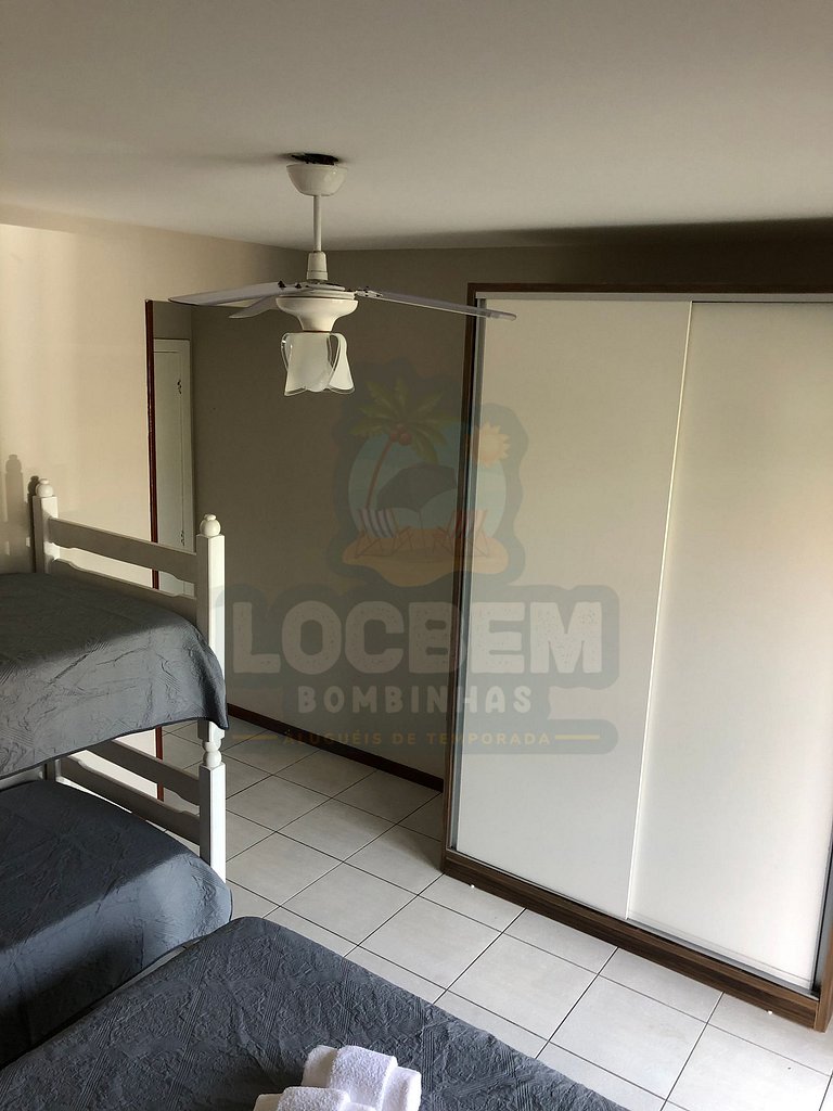 Apto 2 dorm. em Quatro Ilhas