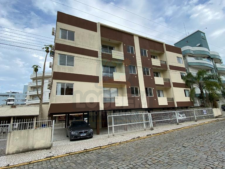 Apartamento a 70m da Avenida de Bombinhas