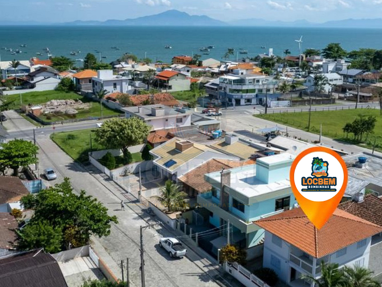 Casa com 5 quartos na praia de Zimbros