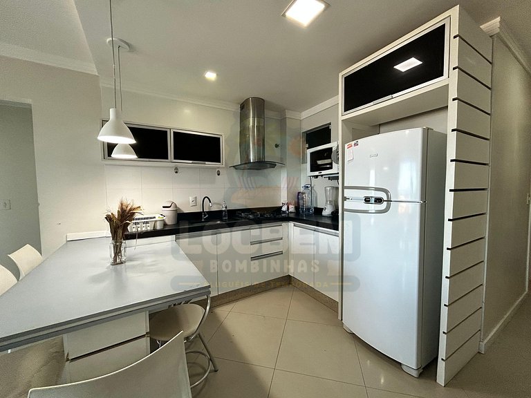 Apartamento Praia de 4 Ilhas (201) - 3 quartos com vista par