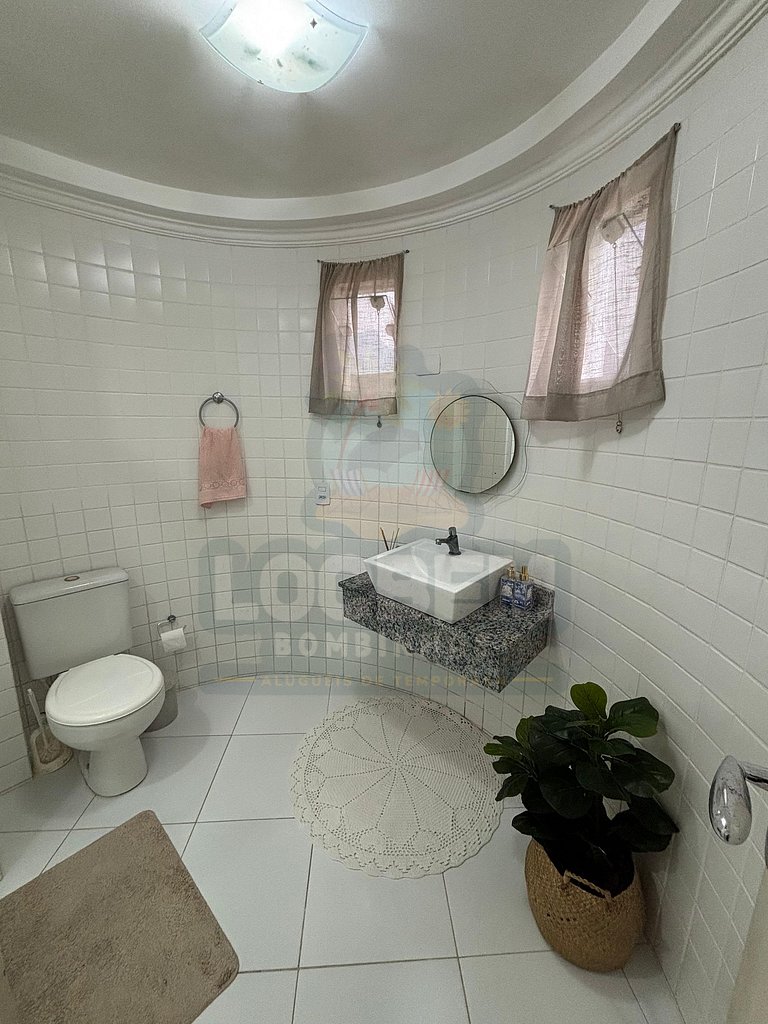 Apartamento na praia de 4 Ilhas - 3 quartos