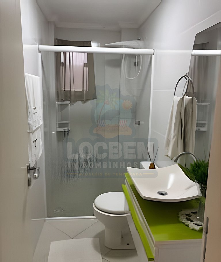 Apartamento na praia de 4 Ilhas - 3 quartos
