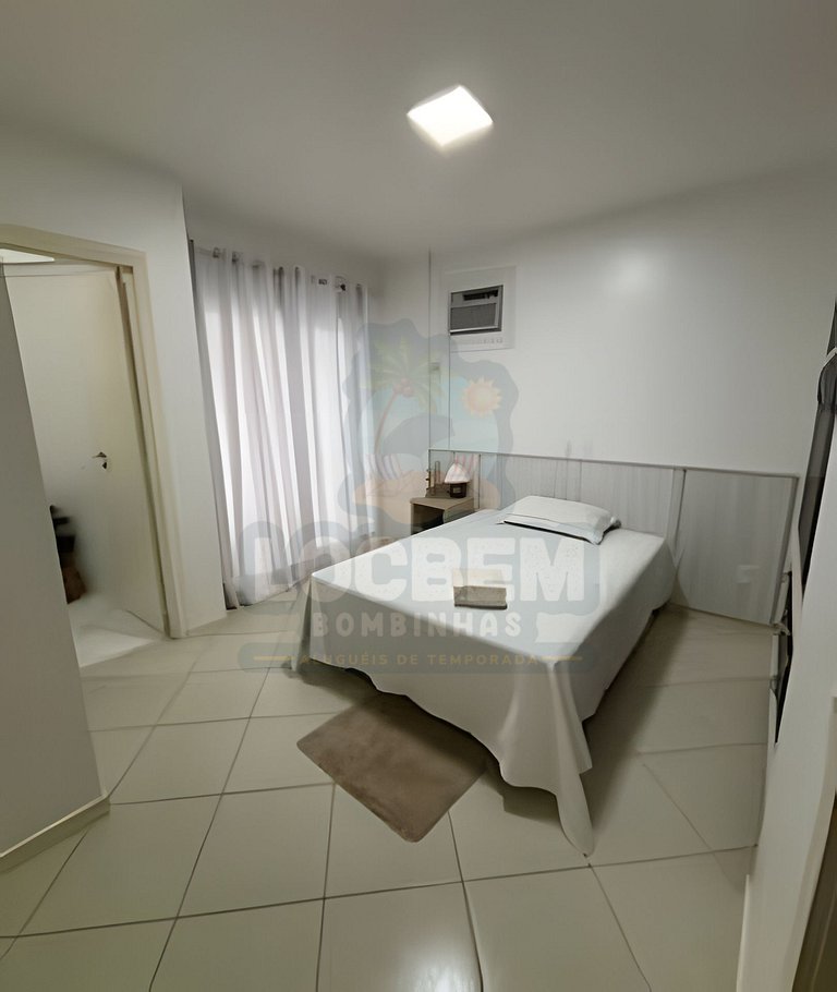 Apartamento na praia de 4 Ilhas - 3 quartos