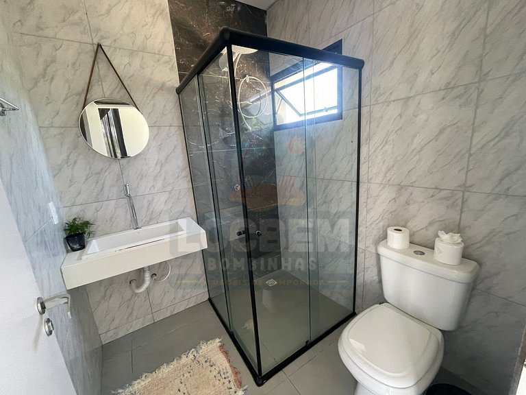Casa em Zimbros com Piscina para até 12 pessoas