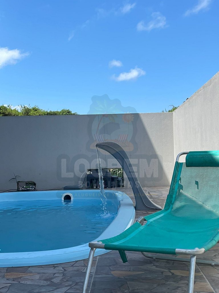 Casa em Zimbros com Piscina para até 12 pessoas
