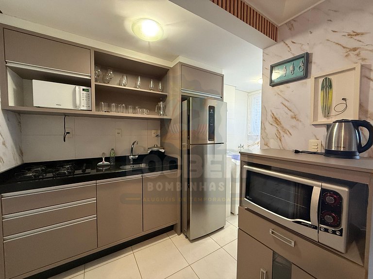 Apartamento Completo em Bombas – Perto de Tudo!