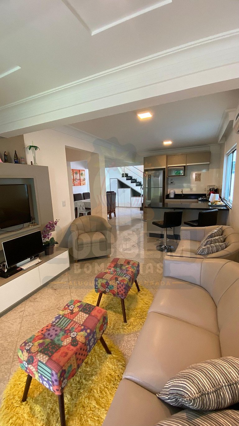 Sua Casa no Paraíso – Cobertura Duplex na Praia da Lagoinha