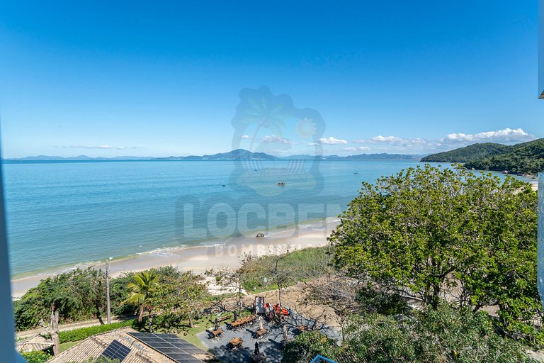 Luxo e Conforto Frente ao Mar de Zimbros