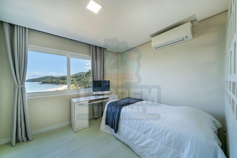 Luxo e Conforto Frente ao Mar de Zimbros