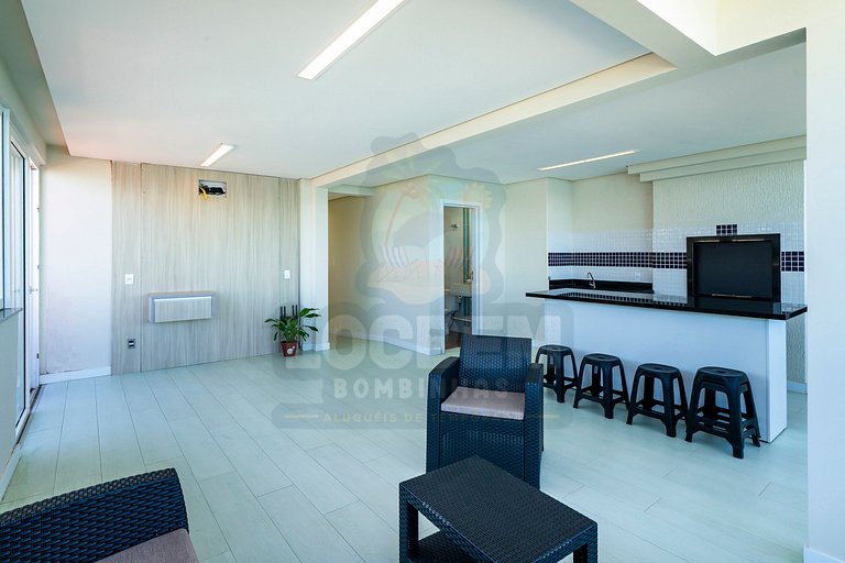 Luxo e Conforto Frente ao Mar de Zimbros