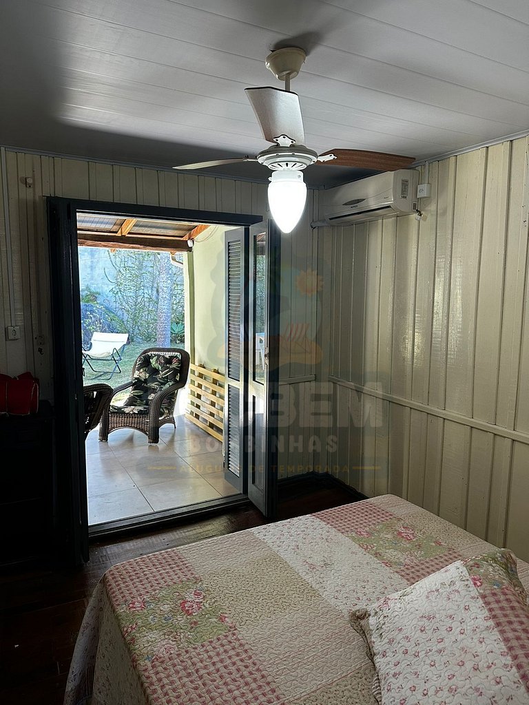 Casa com Ofurô a 170m da Praia de Morrinhos – Conforto e Laz