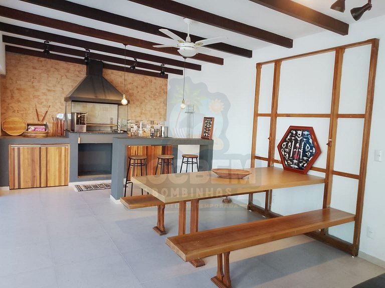 Casa com Ofurô a 170m da Praia de Morrinhos – Conforto e Laz