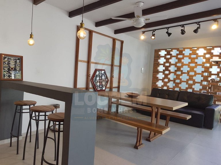 Casa com Ofurô a 170m da Praia de Morrinhos – Conforto e Laz