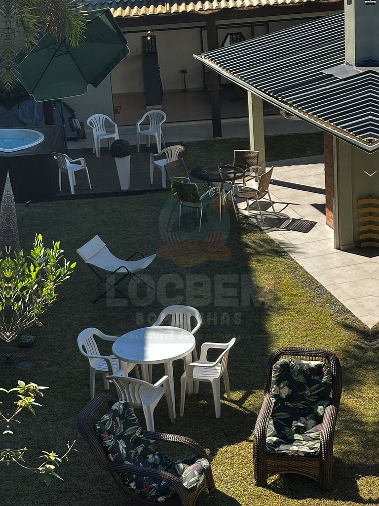 Casa com Ofurô a 170m da Praia de Morrinhos – Conforto e Laz